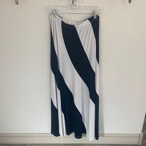 Elegant Black and White Striped Skirt